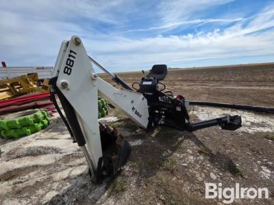 Bobcat 8811 Backhoe Attachment