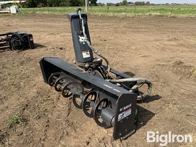 2010 Bobcat SB200 72" Skid Steer Snow Blower Attachment