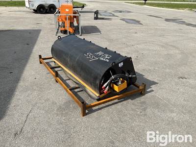 2026 GIYI BS72 72" Street Sweeper Skid Steer Attachment, Universal Mount