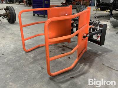 2025 GIYI CL100 Skid Steer Clamp Grabber (bale mover)