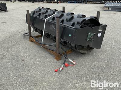 2025 GIYI CW59 59" Skid Steer Compaction Wheel