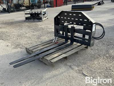 Giyi D-CYHC 60" Skid Steer Side Shift Pallet Forks W/ Mast