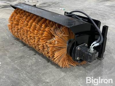2025 GIYI GY-QSJ Mini Skid Steer Loader Sweeper