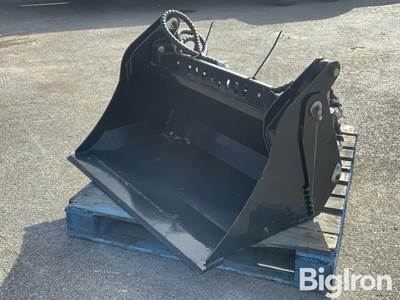 2025 Giyi GY-XKH39F Mini Skid Steer Loader 4-In-1 Bucket