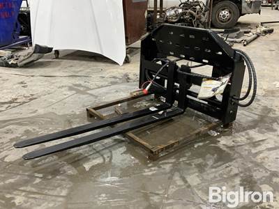 2025 GIYI SF60 Hydraulic Side Shift Skid Steer Forks, 3" x 59", 2,645 Lb Capacity