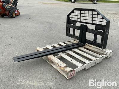 Unused 2026 GIYI SF60 59" Skid Steer Pallet Forks, Standard/Universal Mount