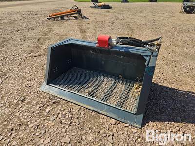 2025 Handy HVSB72 Hydraulic Screening Bucket Skid Steer Attachment