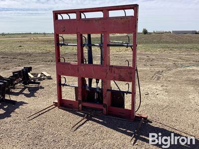 Hoelscher 100 Hydraulic Bale Grapple, Skid Steer Plate Mount