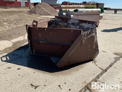 Melroe 60" Concrete Utility Bucket, 60"W x 20"H x 43"D