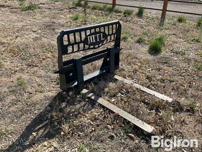 MTL Skid Steer Pallet Forks, Plate Attach, 48" x 4"