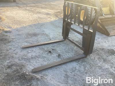 New Holland Pallet forks