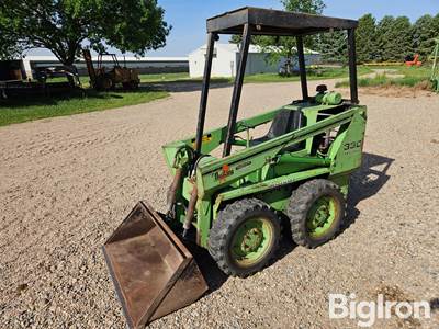 Owatonna Mustang 330 Skid Steer