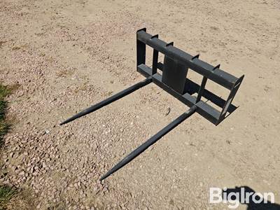 Pabreak 44" Dual Bale Spear Skid Steer Attachment, Universal Mounting Plate