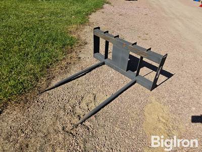 Pabreak Dual Bale Spear Skid Steer Attachment, Universal Mounting Plate