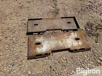 Universal Skid Steer Mounting Plate