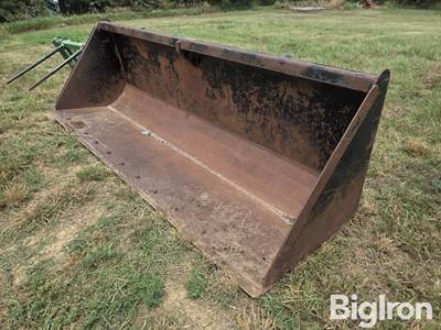 Used Skid Steer Bucket, 102" Wide, Universal Mounts