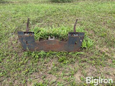 Skid Loader Manual Quick Coupler, 44" Wide x 16" Tall, 33" C-C, 38" Bottom Mount