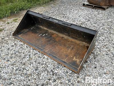 Used 72" Skid Steer Bucket, Universal Mount