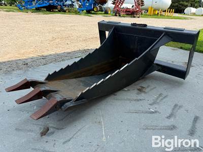 Skid Steer Stump Bucket, 4' Length x 16" Width