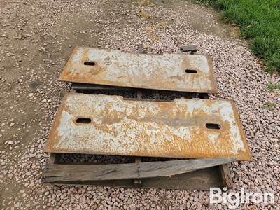 Universal Skid Steer Mounting Plates