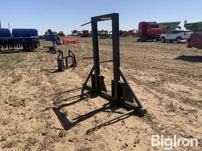 Used Skid Steer Multi-Spear Bale Attachment, Universal Mount, 8 Spears (42"/12")