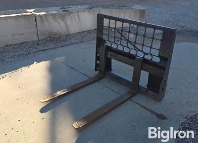Used Skid Steer Pallet Forks, Manual Adjustable, 42" Quick Attach