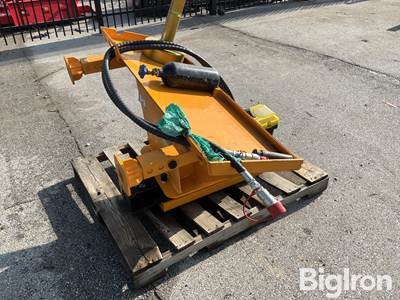 AD680 Skid Steer Pile Hammer, Standard/Universal Mounting Plate