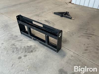 Wolverine PFF2-13-45W Pellet Fork Carriage, 4' Wide, Adjustable Notches