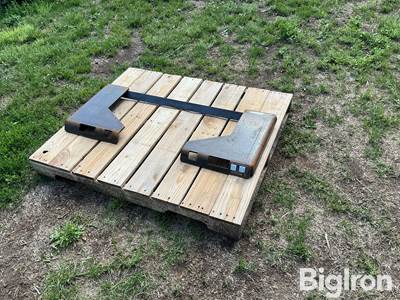 Used Wolverine QMP1-16-10T 3/8" Heavy Duty Open Face Skid Steer Plate