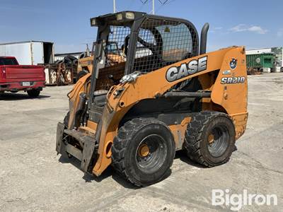 2015 Case IH SR210 Skid Steer