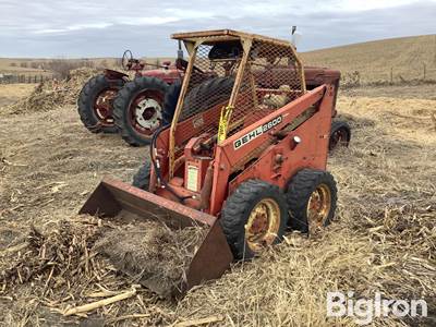 Gehl 2600 Skid Steer