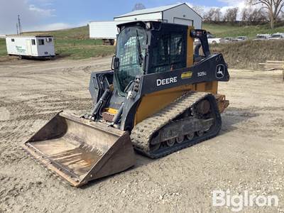 2021 John Deere 325G Track Loader