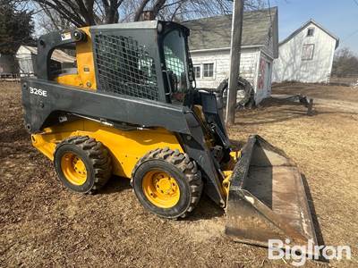 2015 John Deere 326E Skid Steer