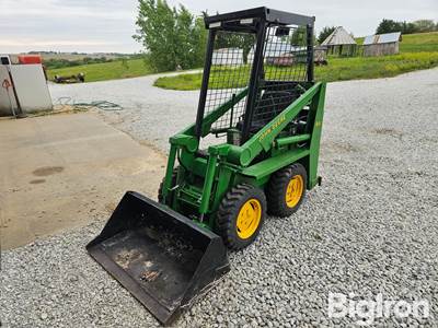 John Deere L060H Skid Steer