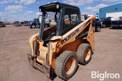 Mustang 1650R 69 HP Skid Steer w/65" Bucket
