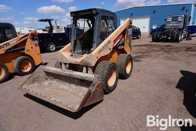 Mustang 2076 71HP Skid Steer w/72" Bucket