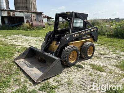 New Holland LX565 Skid Steer