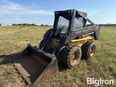 New Holland LX885 Turbo Skid Steer