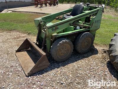 Owatonna 330 Mustang Skid Steer