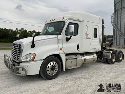 2018 Freightliner Cascadia 125SLP T/A 6X4 Sleeper Truck Tractor