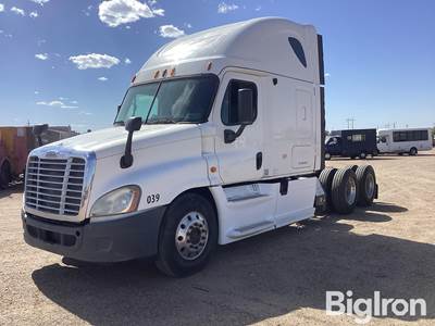 2013 Freightliner Cascadia 125 T/A Truck Tractor