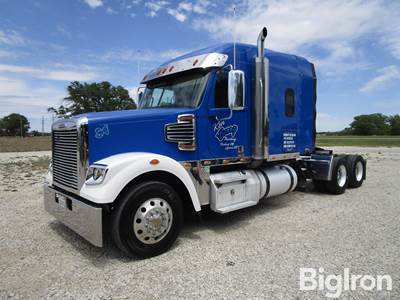 2018 Freightliner 122SD T/A Truck Tractor