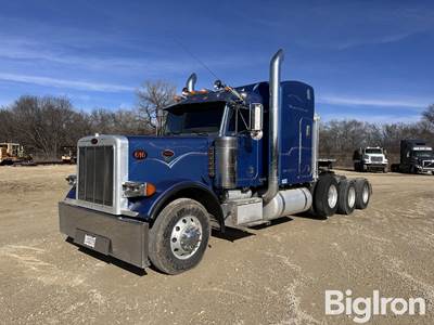 2002 Peterbilt 379 Tri/A Truck Tractor