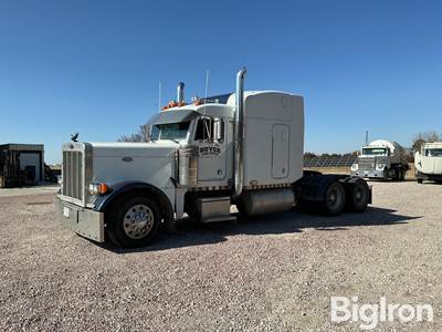 2000 Peterbilt 379 T/A Truck Tractor