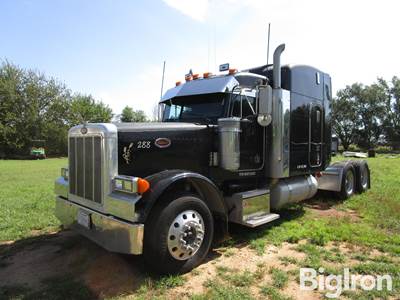 2004 Peterbilt 379 T/A Truck Tractor
