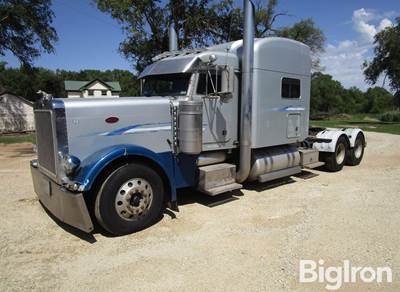 2001 Peterbilt 379 T/A Truck Tractor