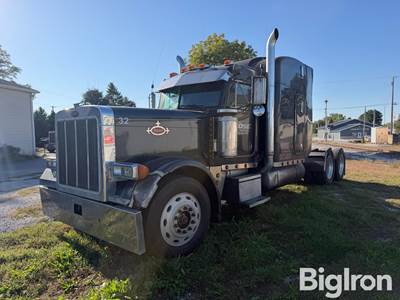 1999 Peterbilt 379 Sleeper Truck Tractor
