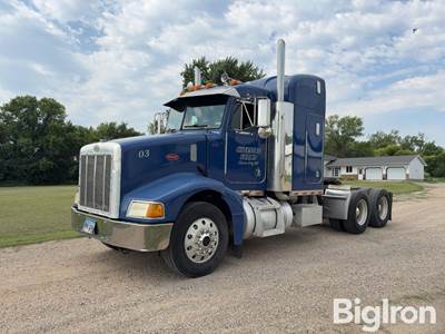 2000 Peterbilt 385 T/A Truck Tractor
