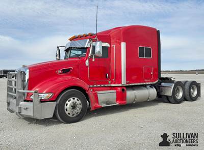 2010 Peterbilt 386 T/A Truck Tractor