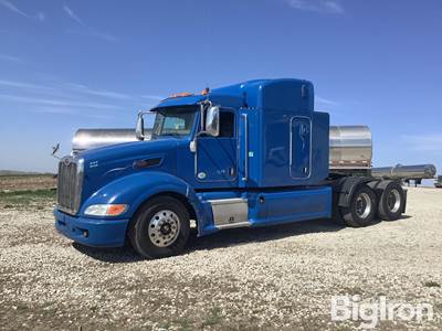 2013 Peterbilt 386 Truck Tractor